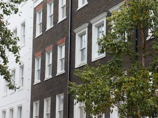 Sash Windows White Exterior 91 - Sash window in White