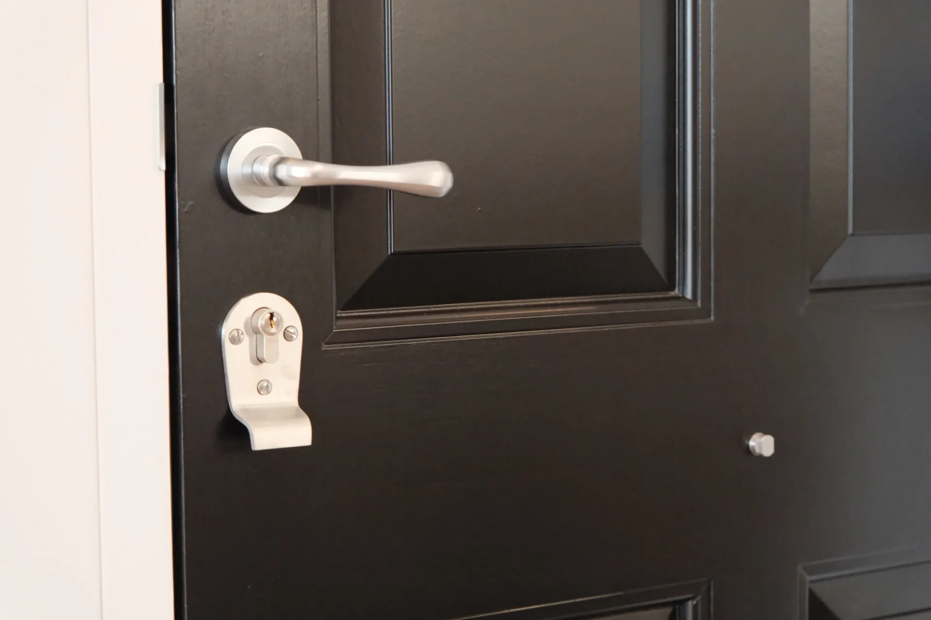 Mumford & Wood Ironmongery Polished Chrome Entrance Door 7 - in