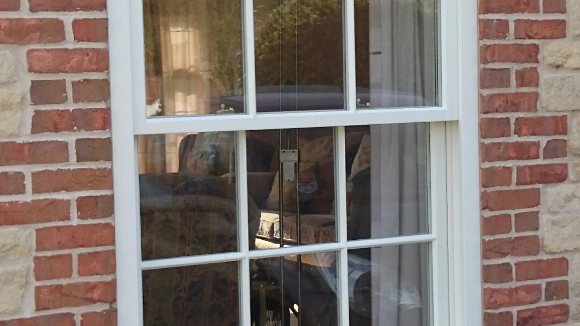 Sash Windows White Exterior 49 - Sash window in White