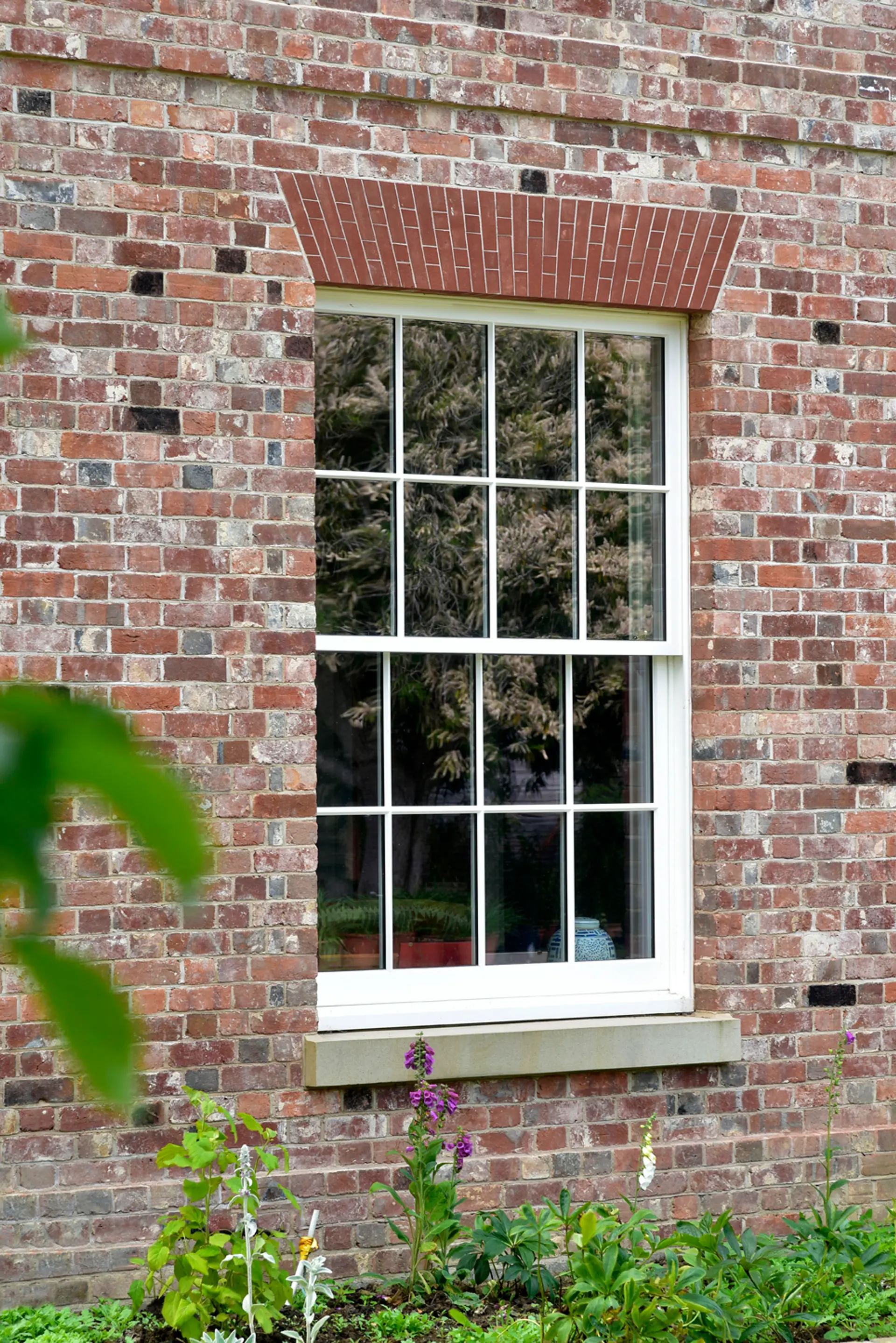 Sash Windows White Exterior 14 - Sash window in White