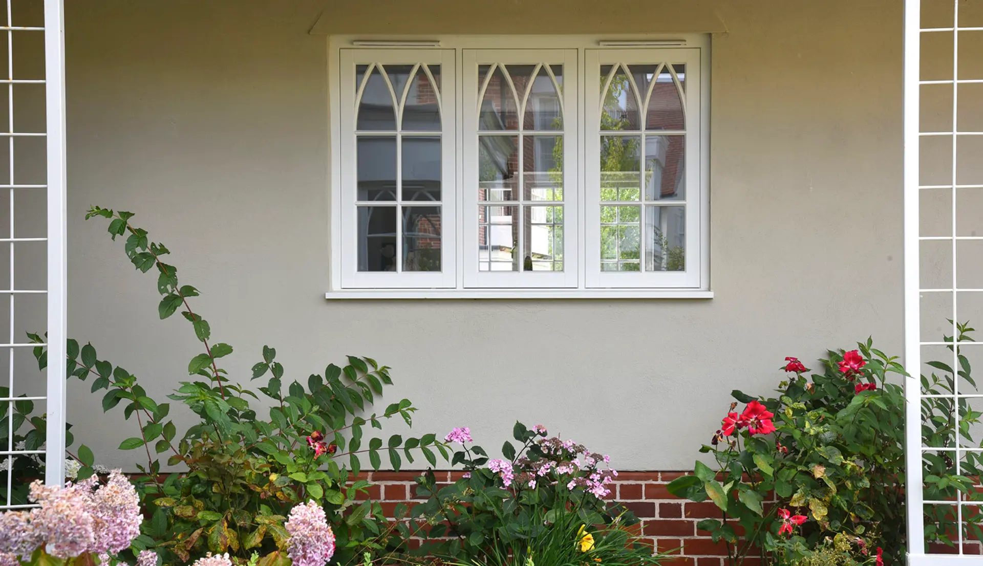 Casement Windows White Exterior 12 - Casement window in White