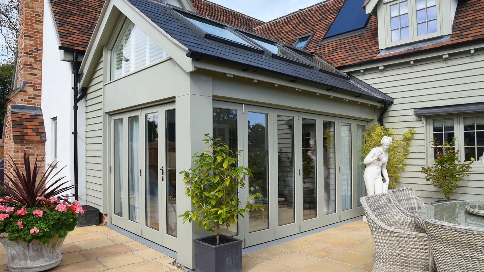 Bifold Door Grey Exterior 4 - Bi-fold door in Grey