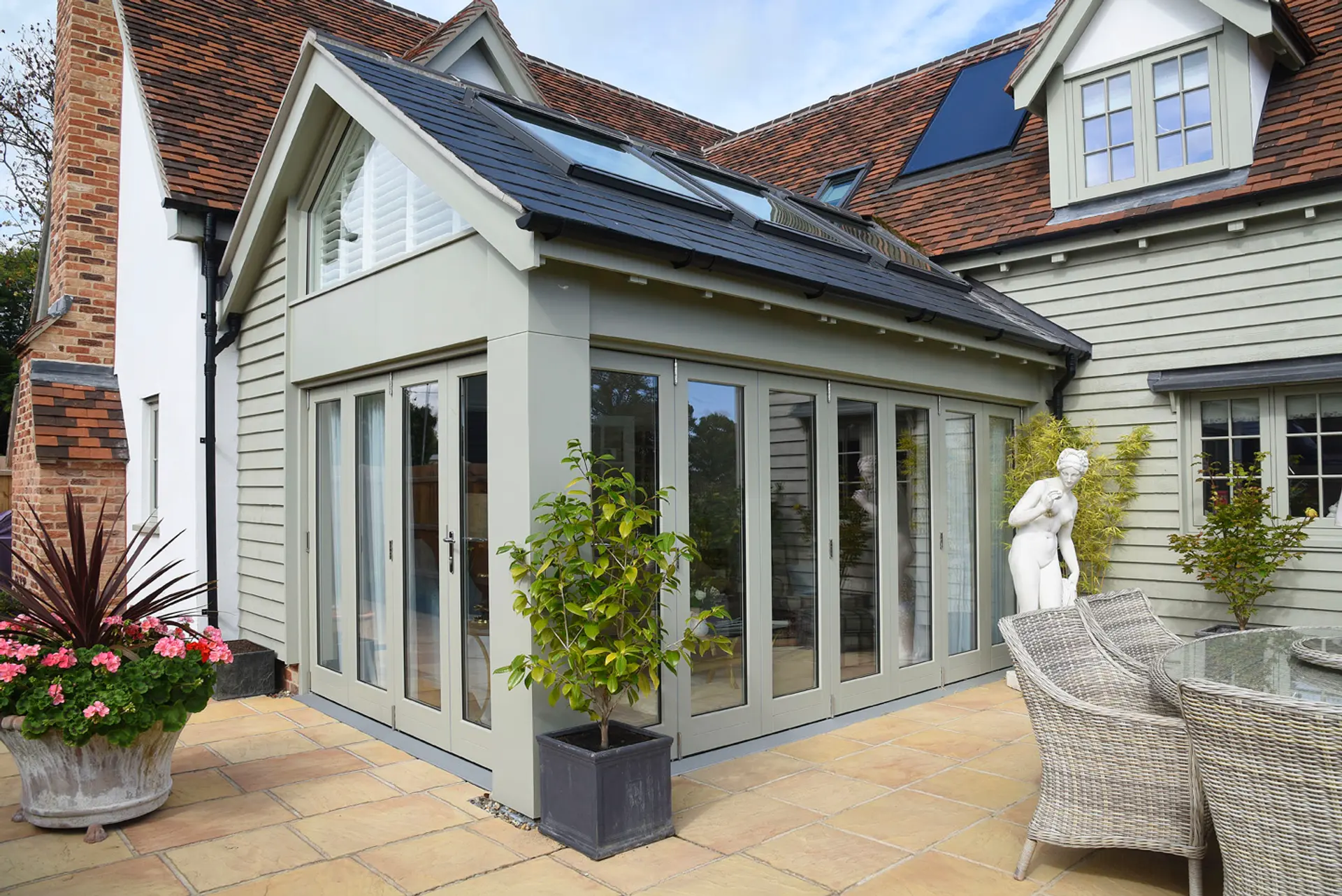 Bifold Door Grey Exterior 4 - Bi-fold door in Grey