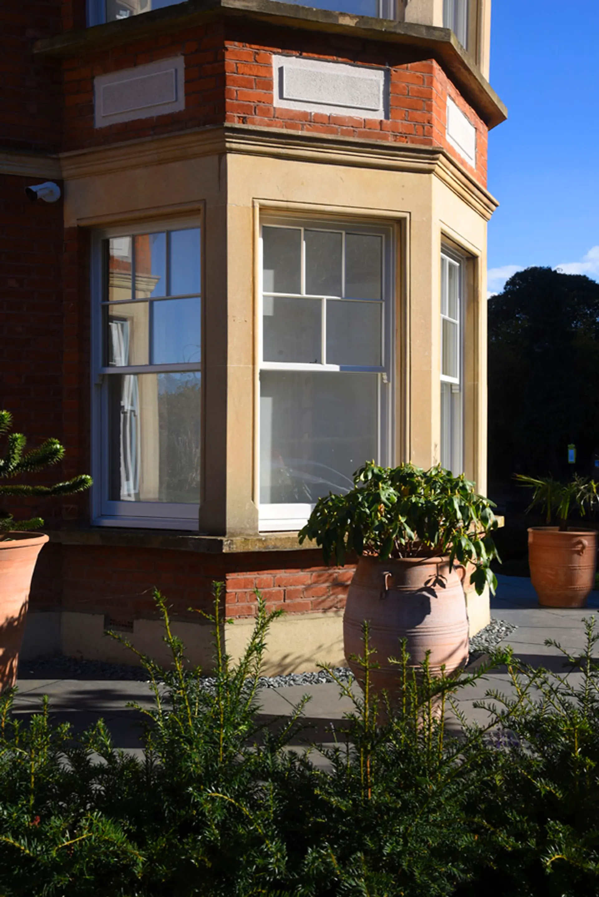 Sash Windows White Exterior 73 - Sash window in White
