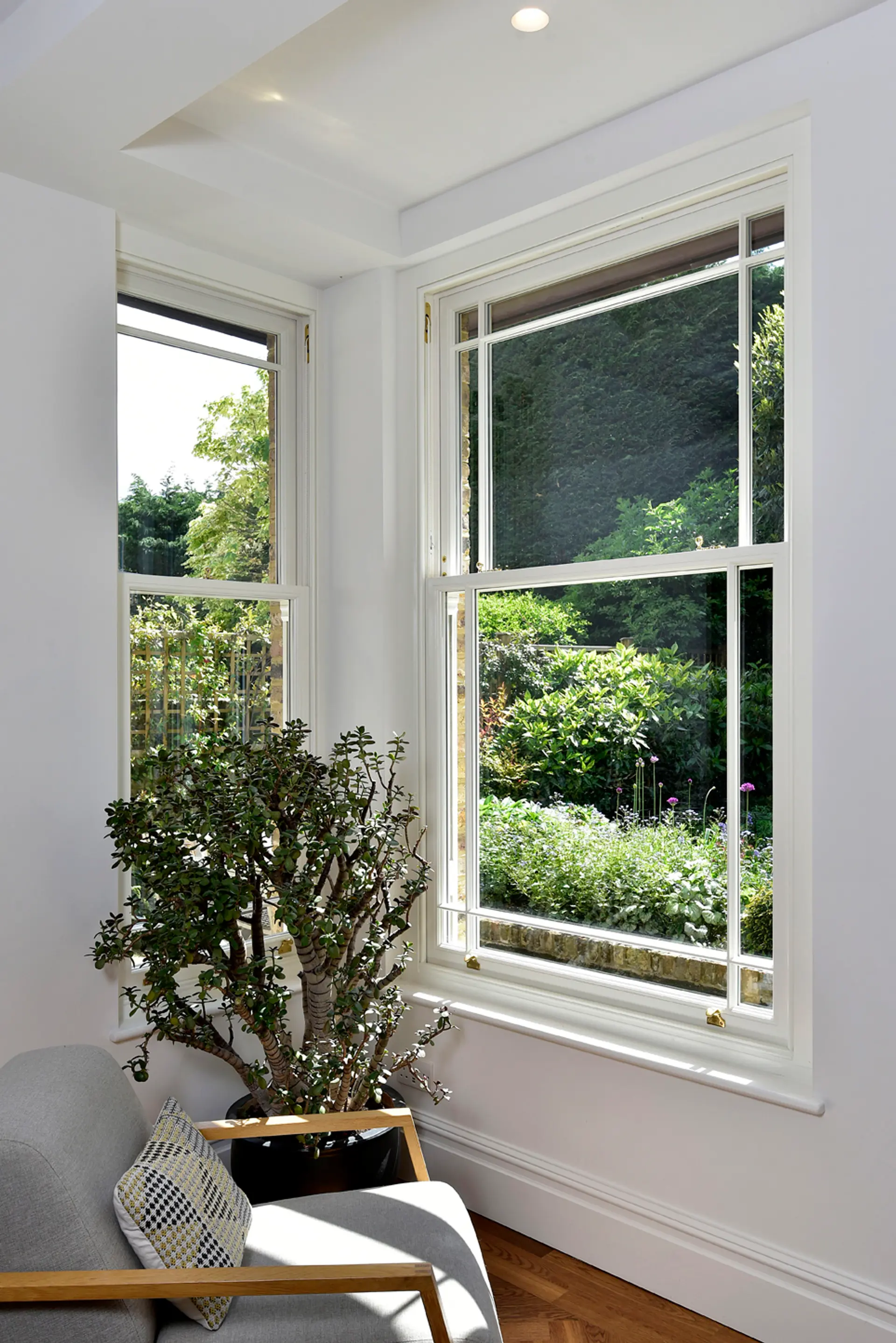 Sash Windows White Interior 4 - Sash window in White