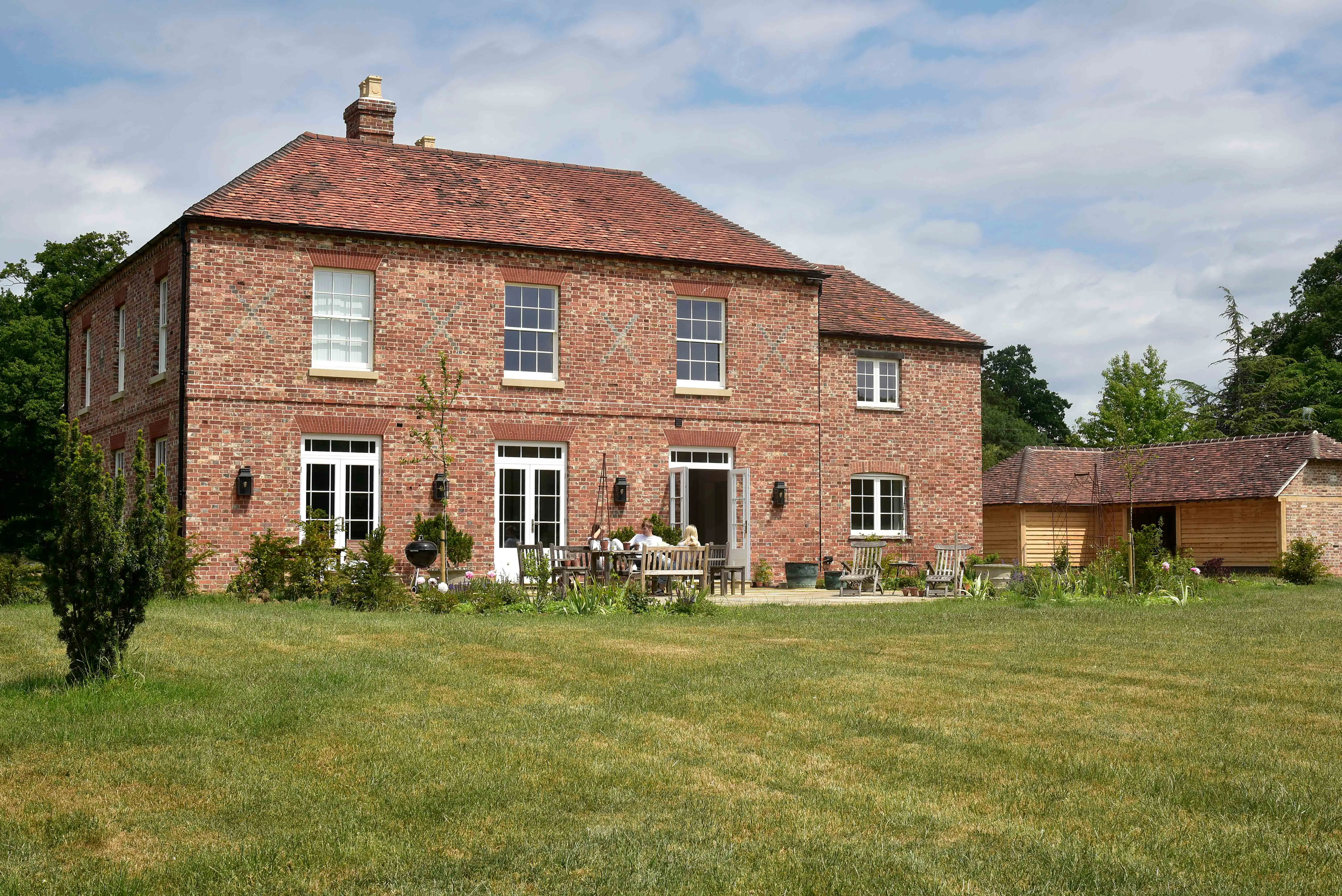 Traditional New Build in West Sussex - 4