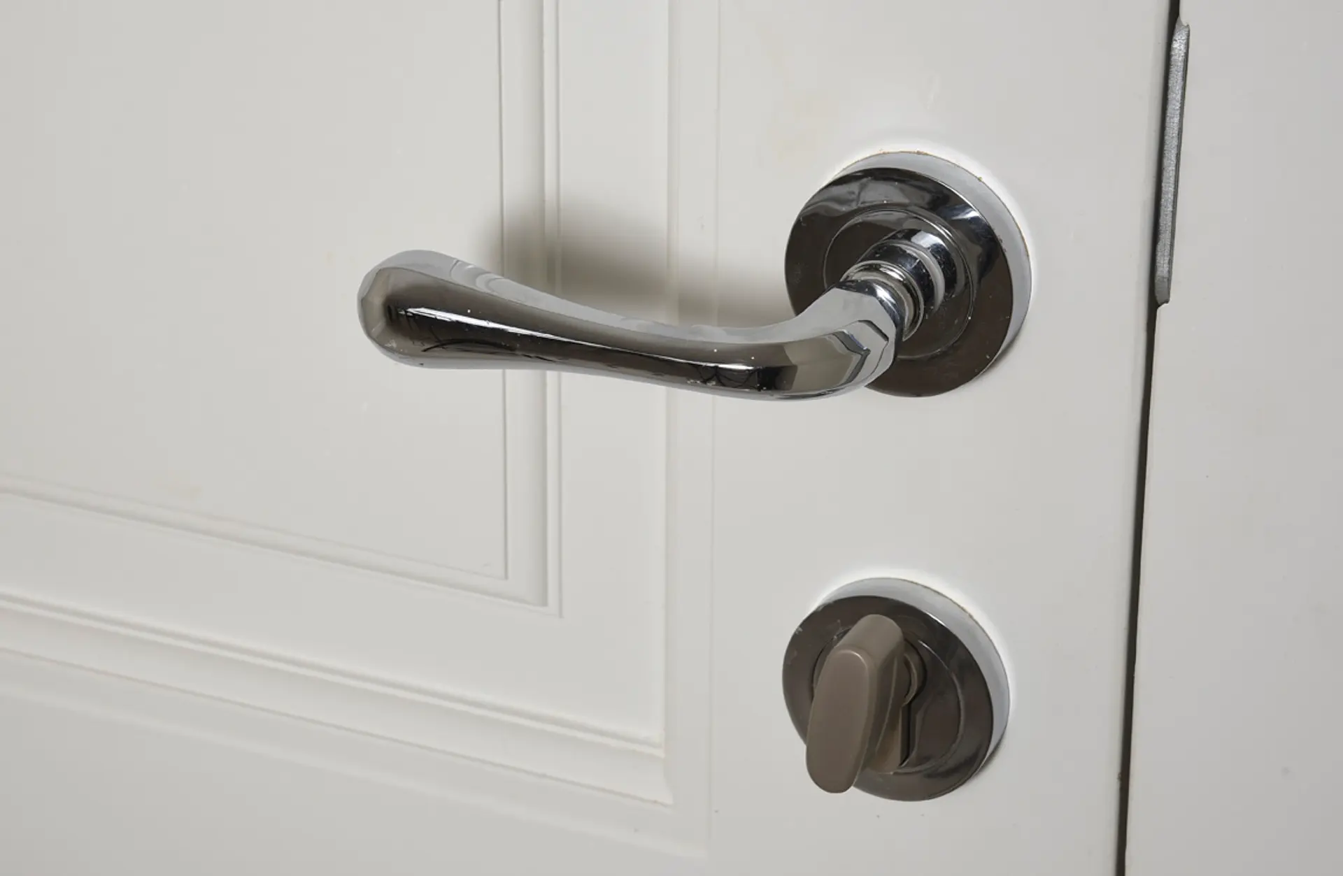 Mumford & Wood Ironmongery Polished Chrome Entrance Door 21 - in