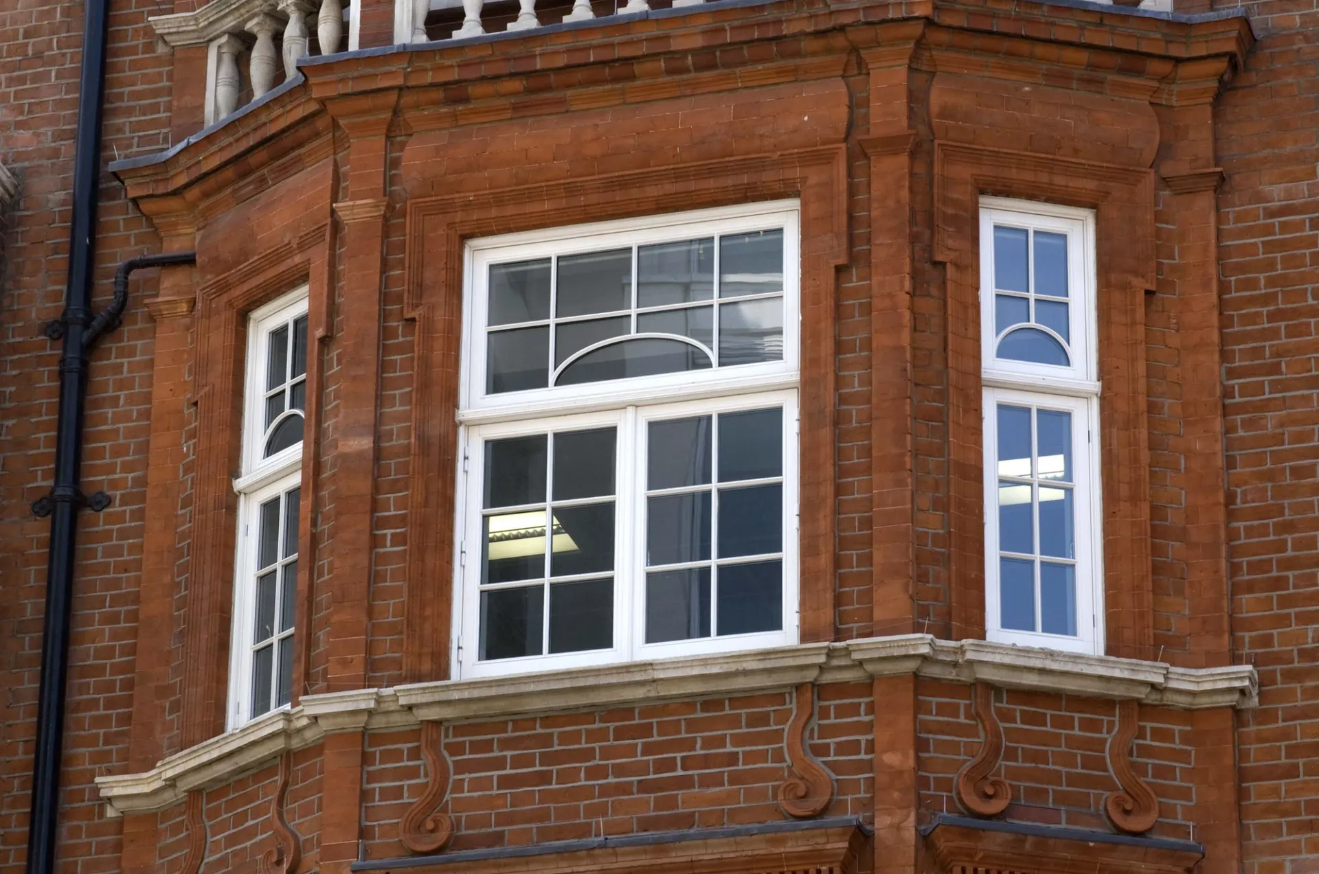 Casement Windows White Exterior 20 - Casement window in White