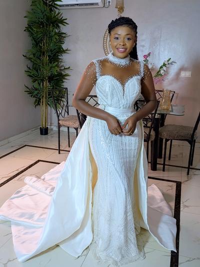 Robe de mariée démontable 
