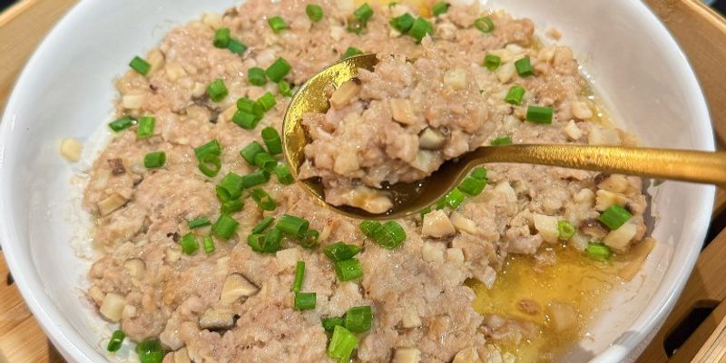 超級鬆軟多汁土魷冬菇蒸肉餅