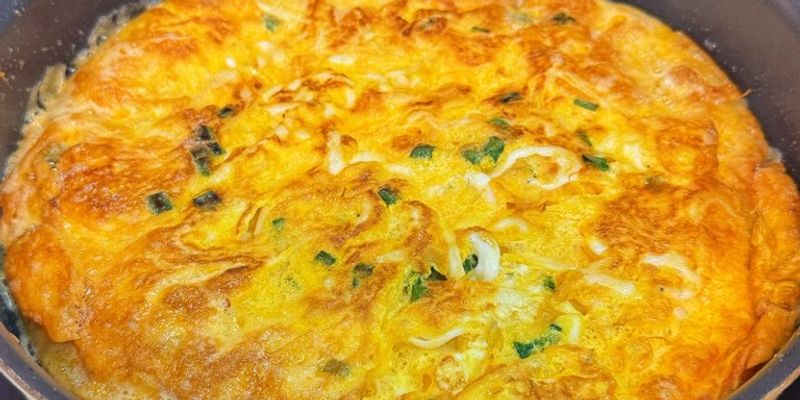 香脆白飯魚煎蛋餅