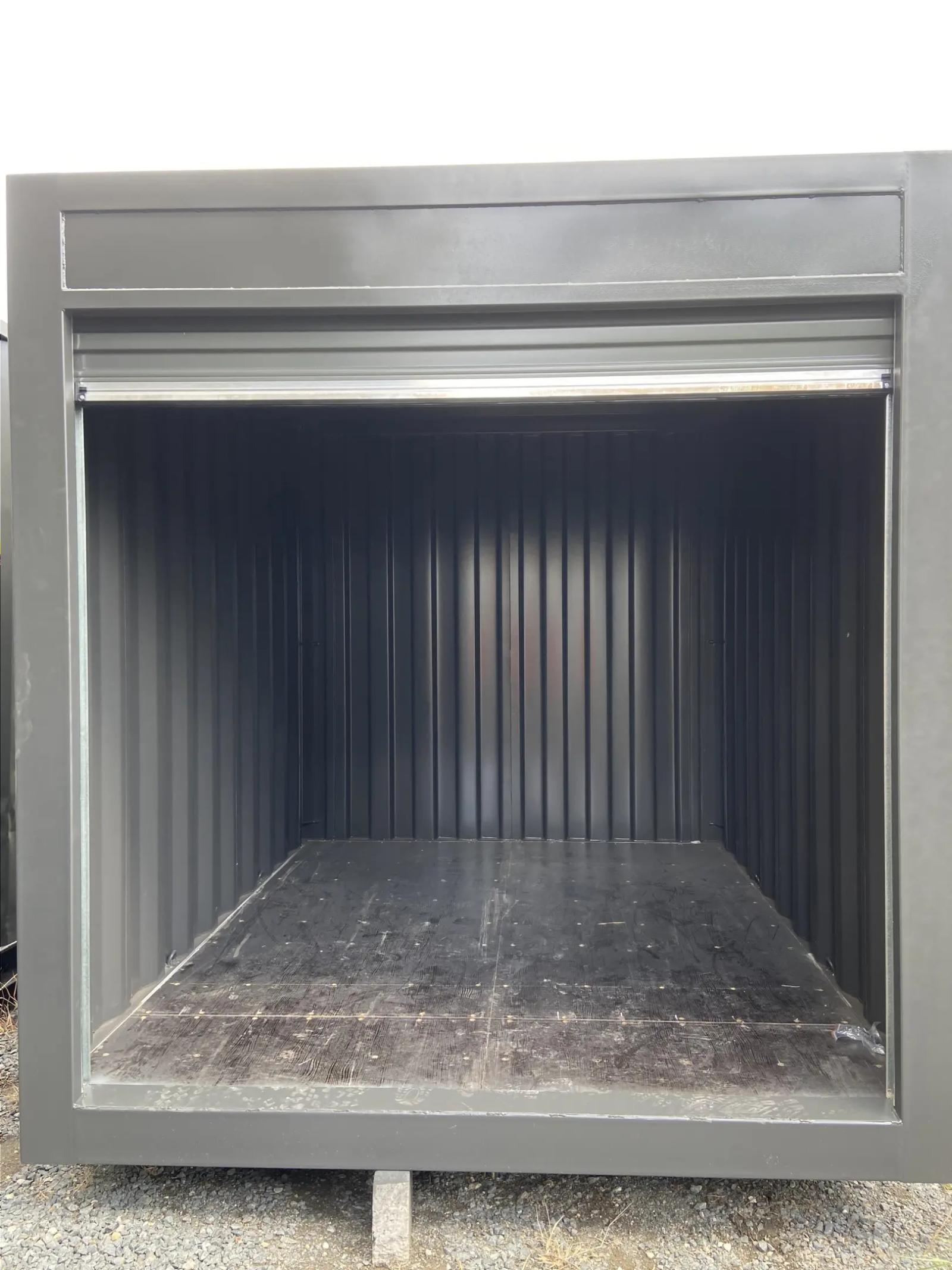 10ft Shipping Container w' Roller Door End