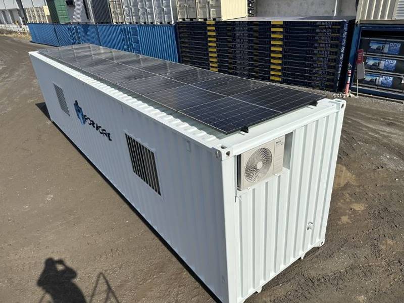 The 40ft off-grid site office