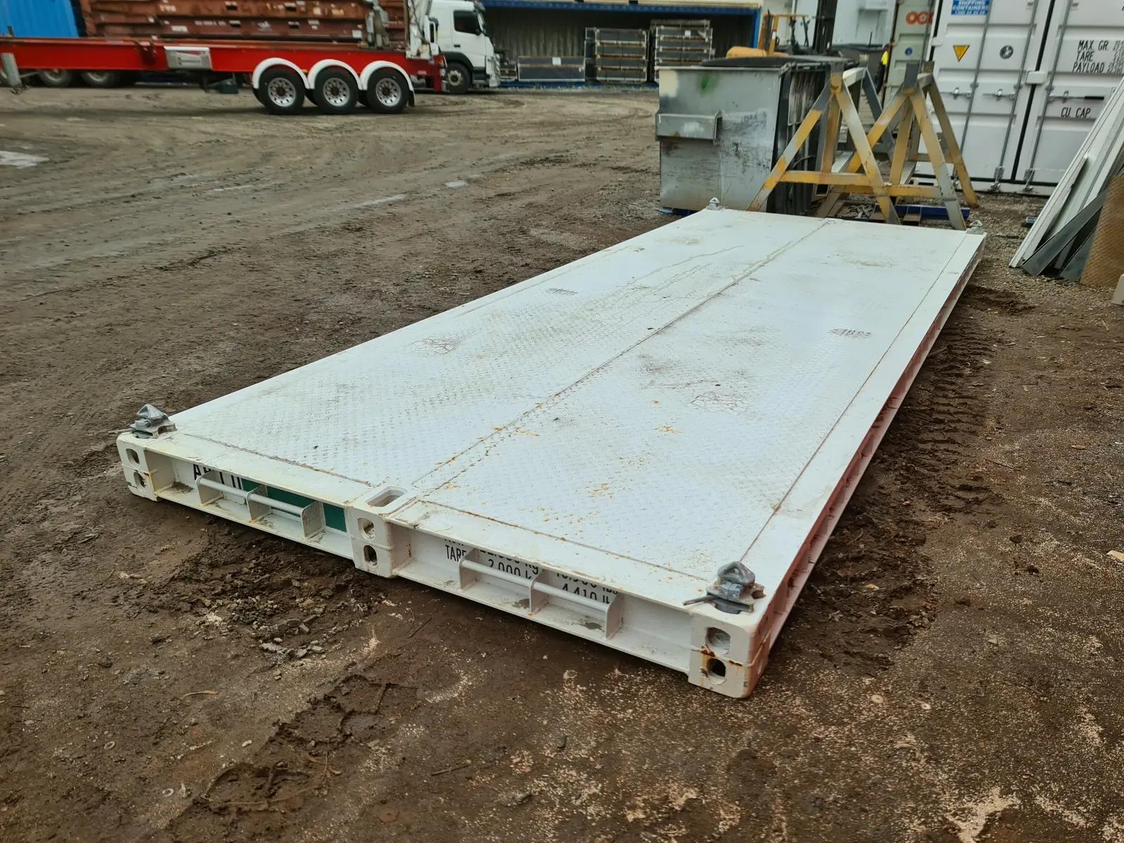 20ft Platform w' 3 cnr casts