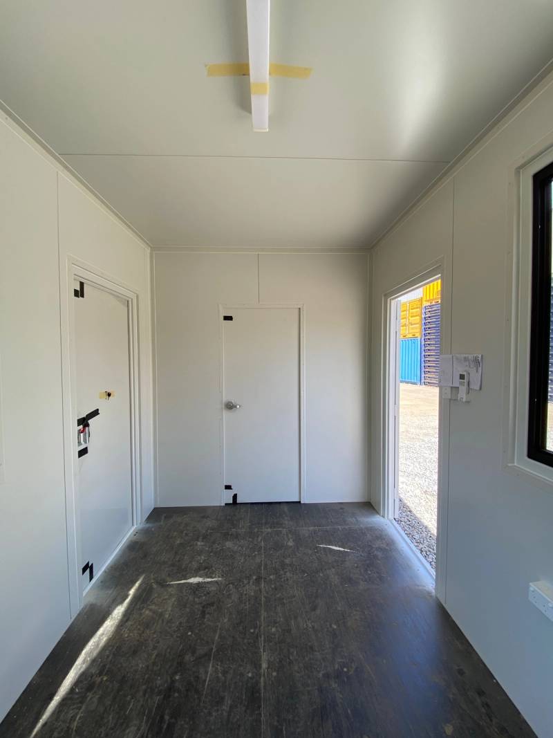 The 40ft half site office, half storage container