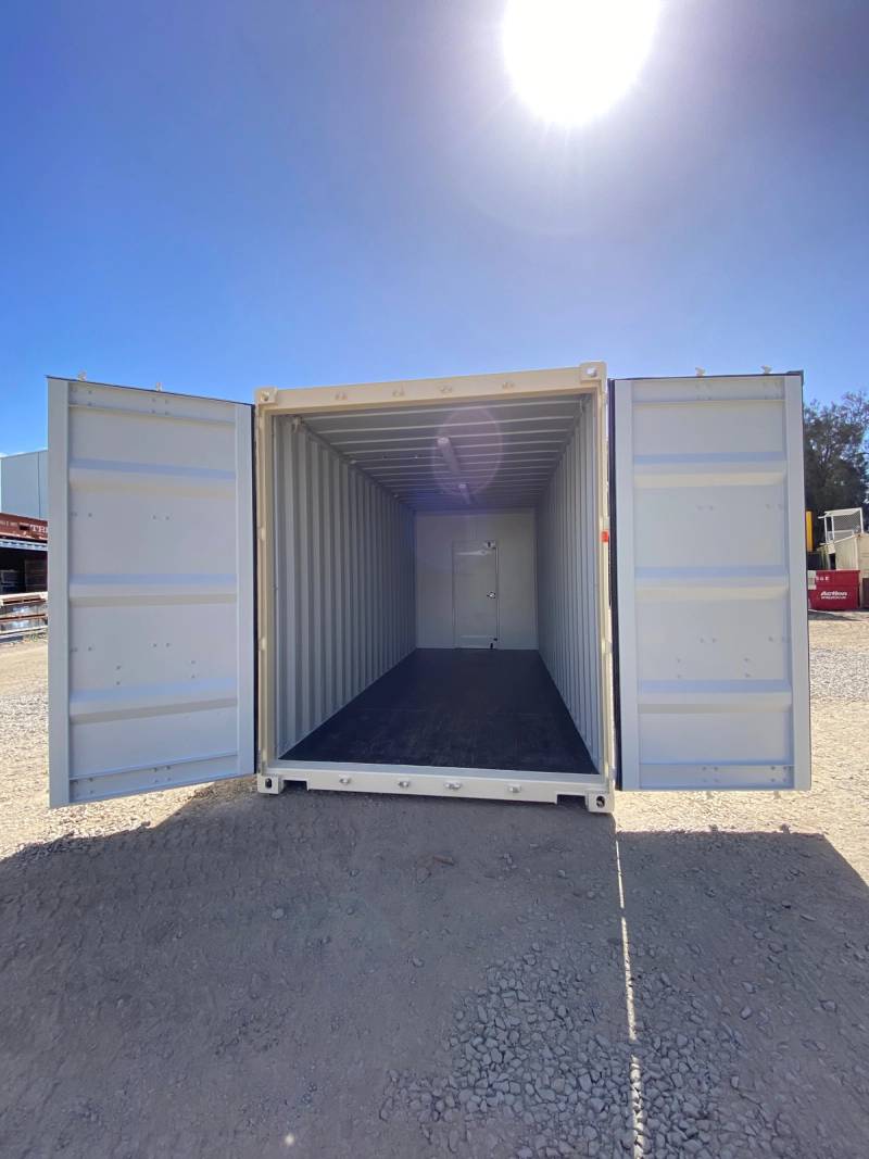 The 40ft half site office, half storage container