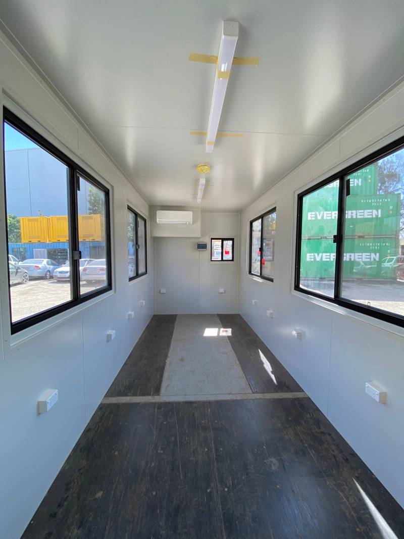 The 40ft half site office, half storage container