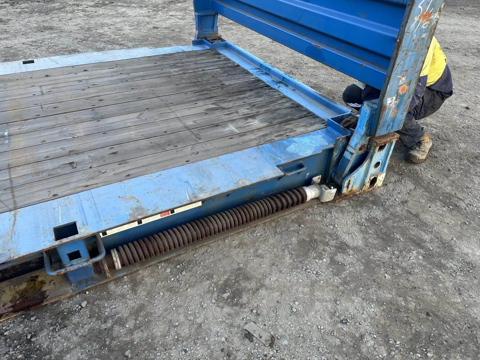Used 20ft Flat Rack w' Collapsible Ends