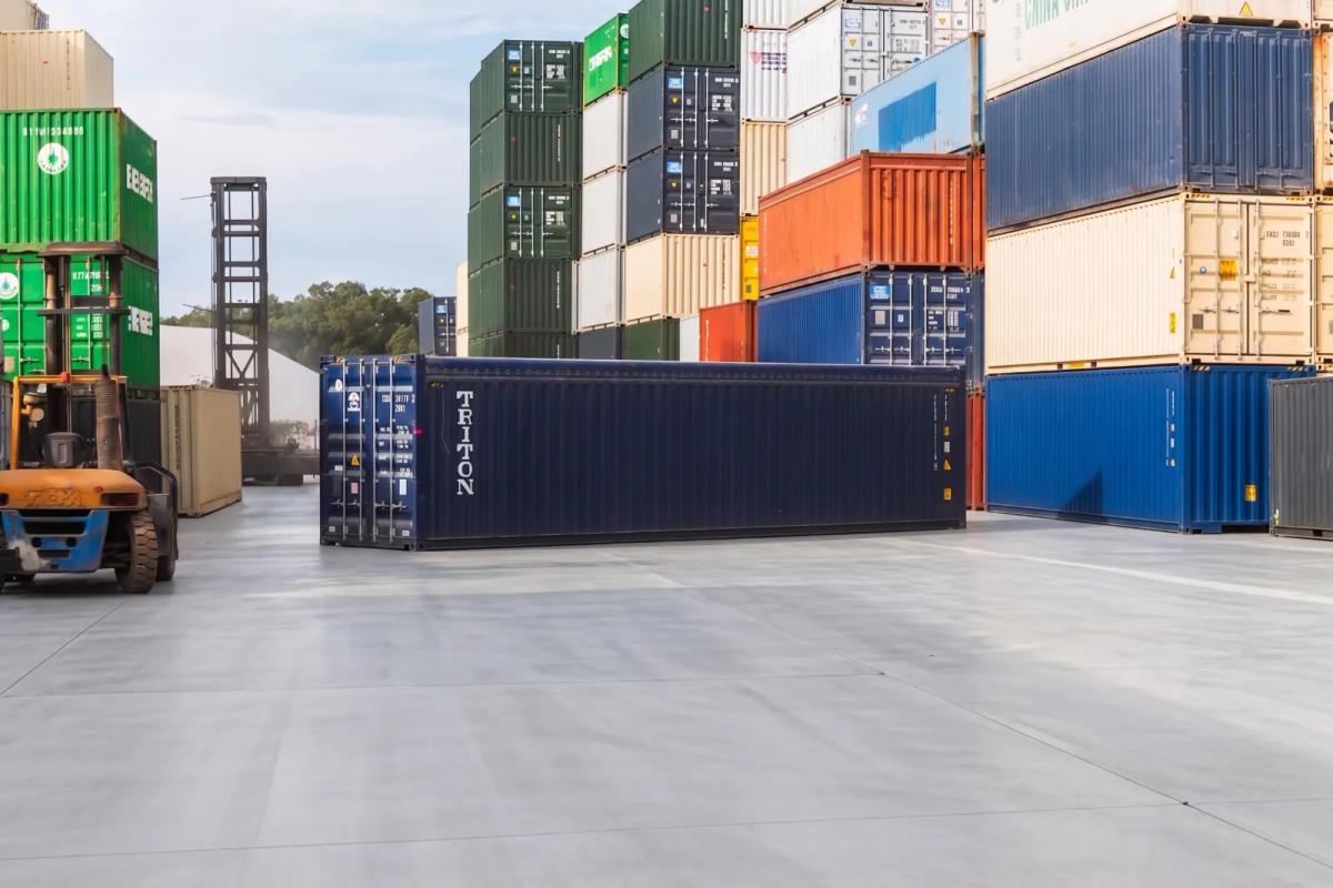 40ft High Cube Open Top Container w' Tarp And Bows