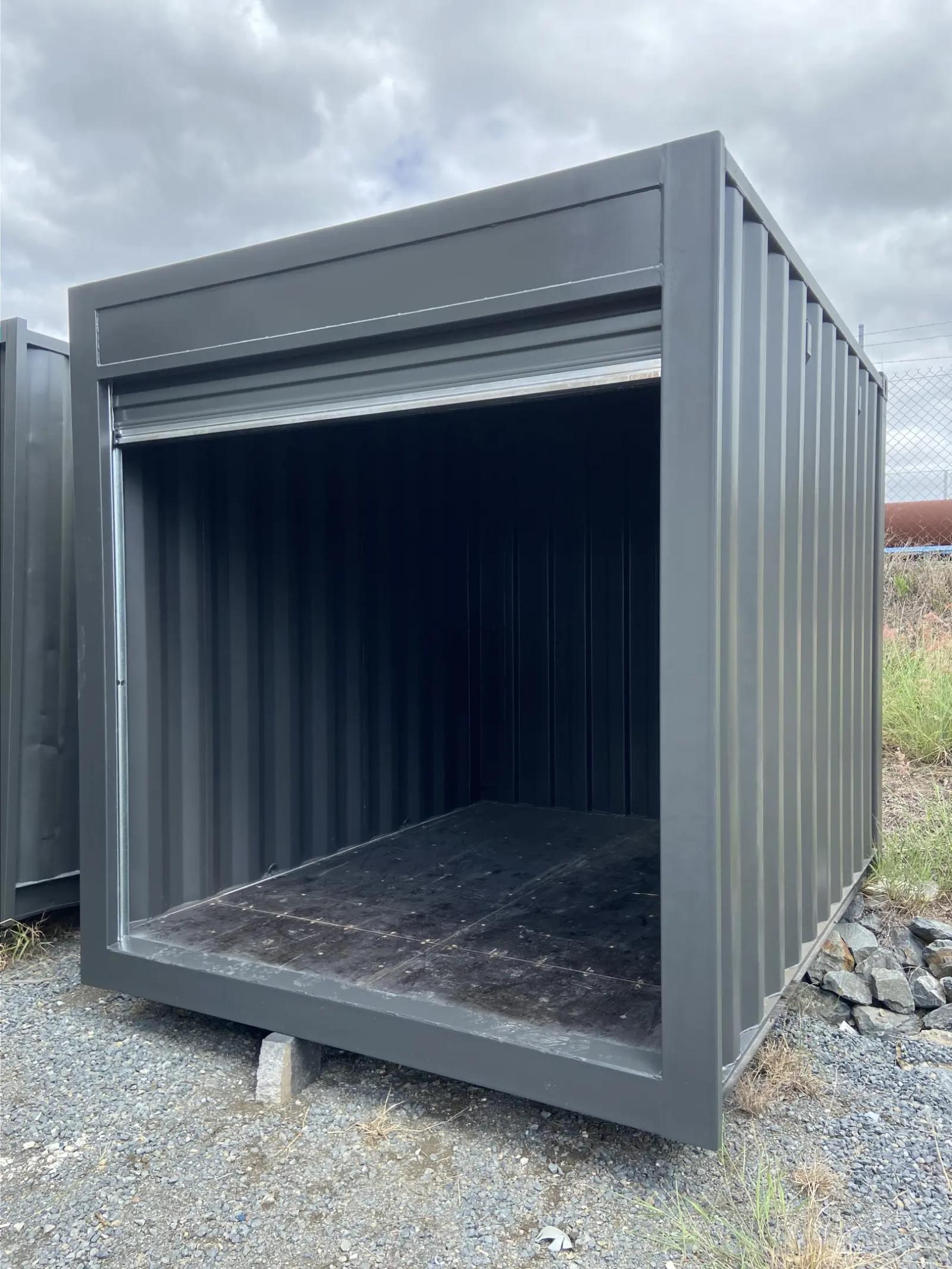 10ft Shipping Container w' Roller Door End