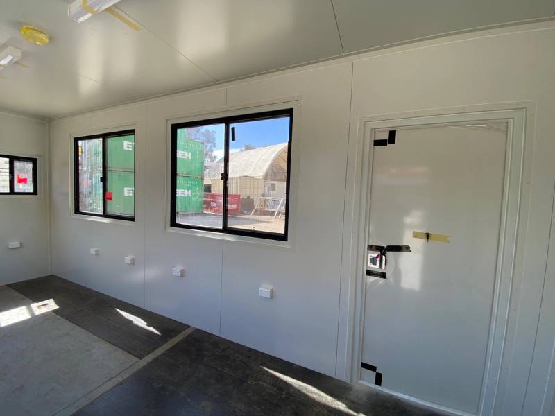 The 40ft half site office, half storage container