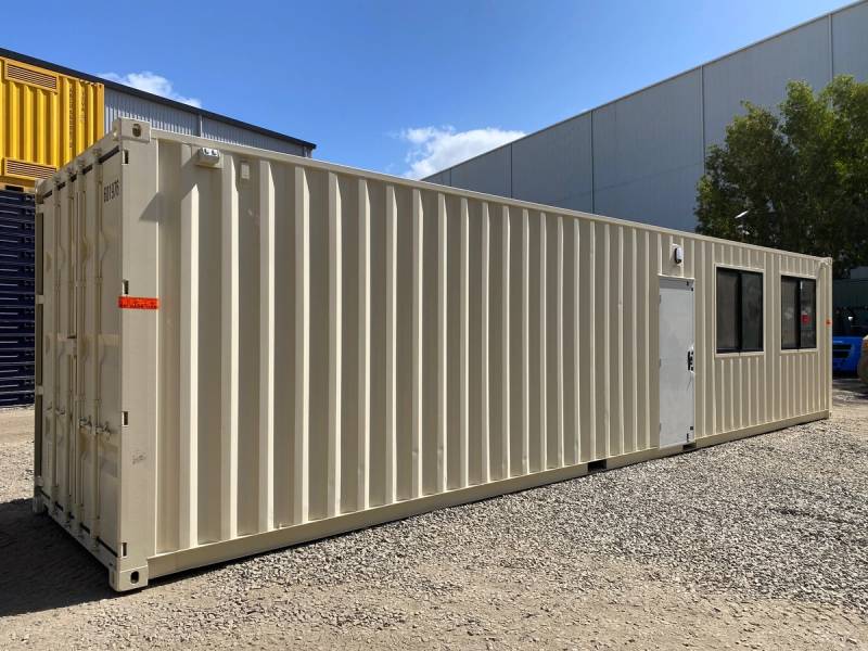 The 40ft half site office, half storage container