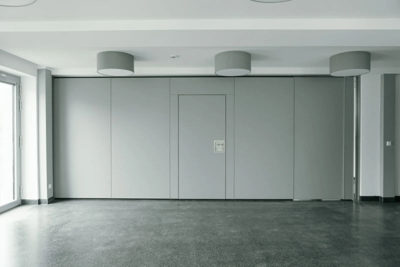 Akoestische schoolvloer met tapijttegels