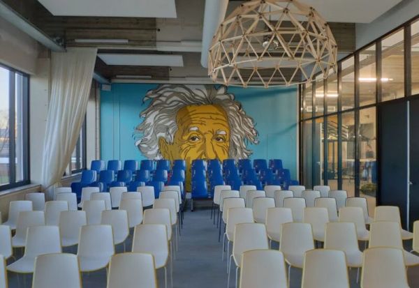mobiele wand vooraanzicht Einstein Print - Gebouw N