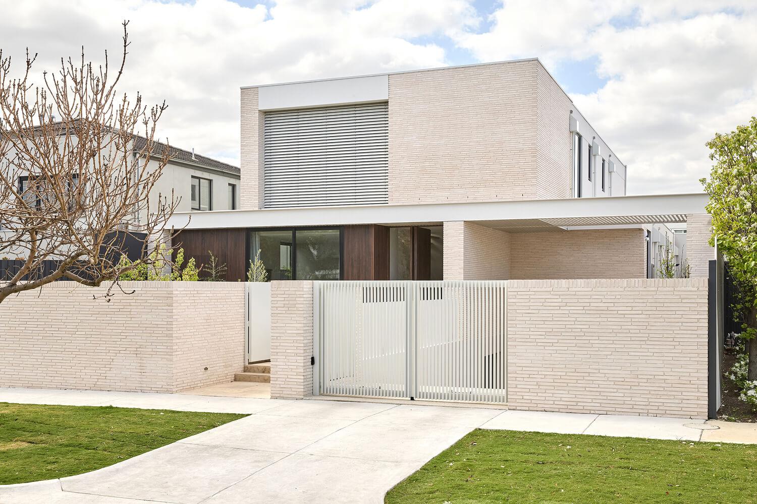 A contemporary custom facade designed by Thomas Archer 
