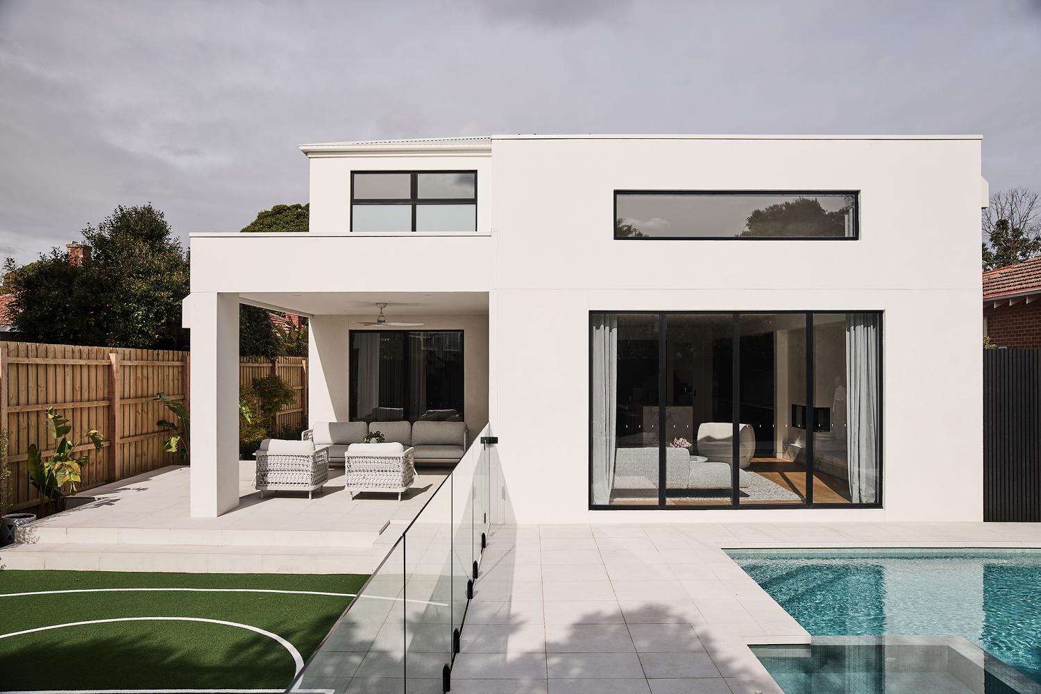 Rear External Facade of Architecturally Designed Caulfield South Home by Thomas Archer