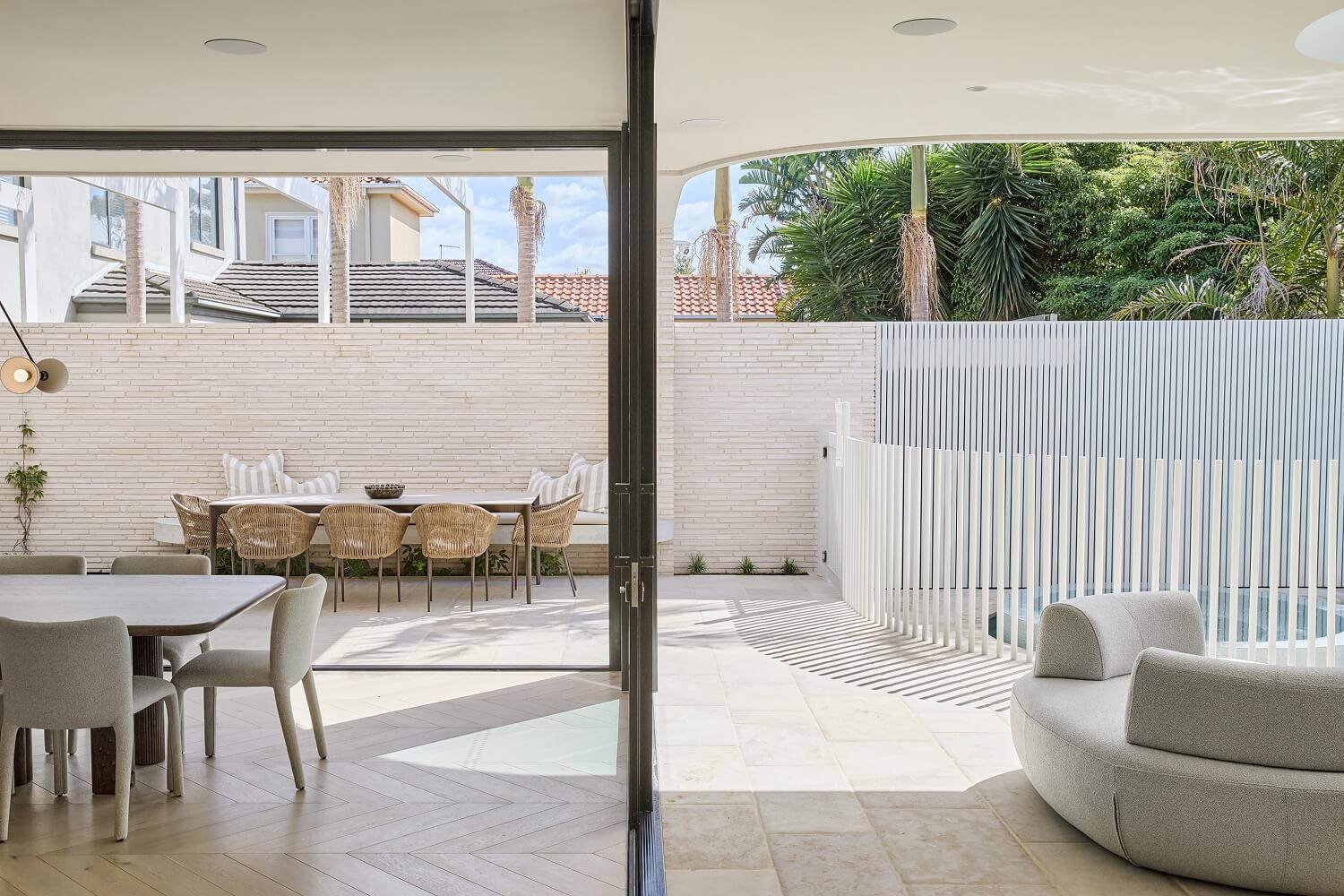 Thomas Archer custom designed residential home in Melbourne with open plan living with connection to the landscapede alfresco