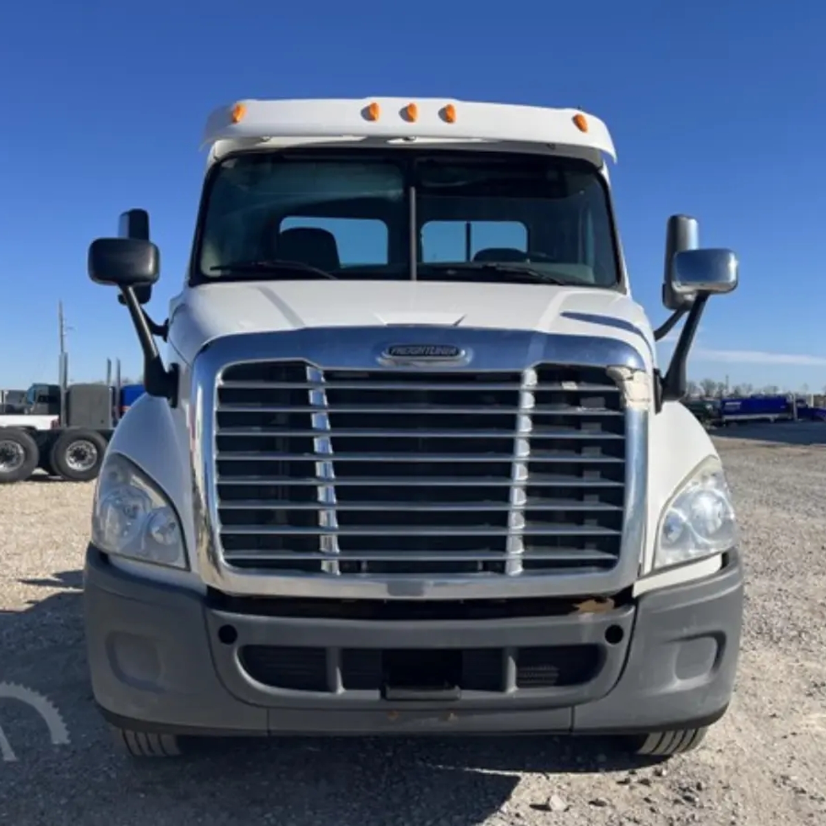 2013 Freightliner Cascadia 113 Day Cab Detroit DD13 | Low Miles | Trucks | Columbia | Ad gallery (SEO) | 1