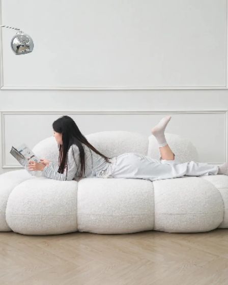 Cloud Shaped Sofa | Sofas and armchairs | Newark | 5