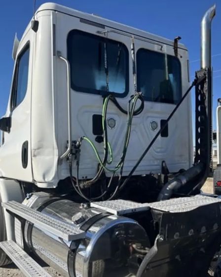 2013 Freightliner Cascadia 113 Day Cab Detroit DD13 | Low Miles | Trucks | Columbia | 4