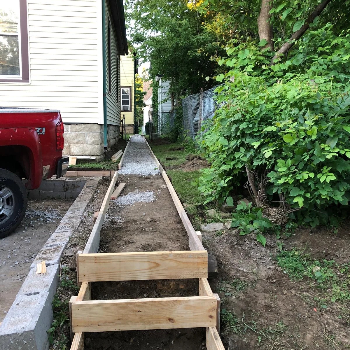 Leo's Land Hard Scaping | Other Services | Milwaukee | Ad gallery (SEO) | 1