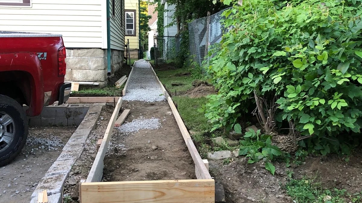 Leo's Land Hard Scaping | Other Services | Milwaukee | Ad gallery (SEO) | 3
