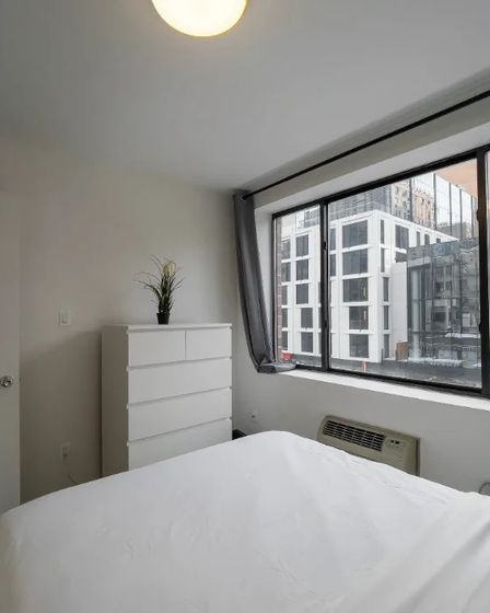 3 bed / 2 bath / 950 sq ft | Renting apartment | New York City | 1