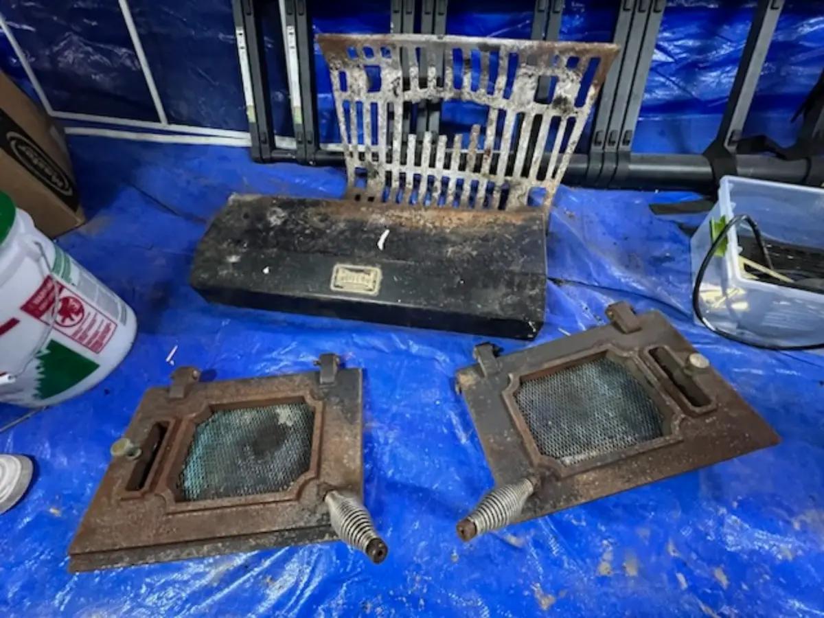 Hutch fire place insert. Whole kit. | Interior items | Knoxville | 3