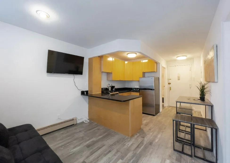 3 bed / 2 bath / 950 sq ft | Renting apartment | New York City | 5