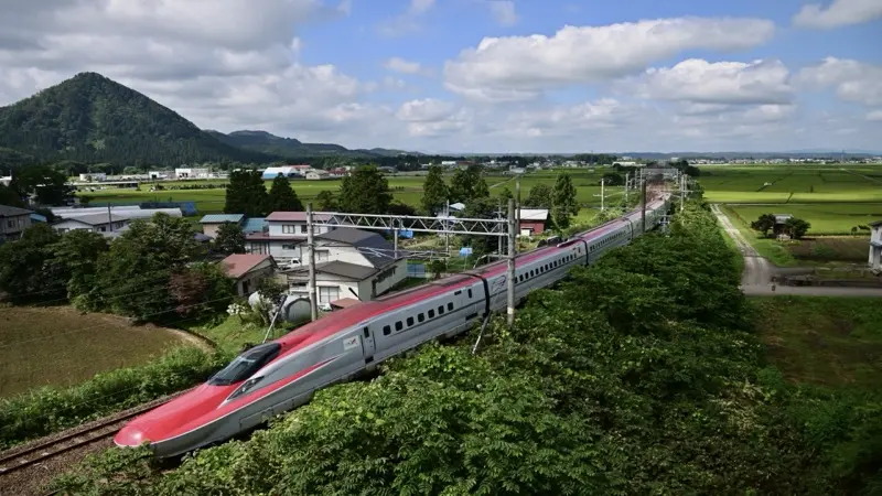 E6 Series Komachi Shinkansen crossing the Senboku Plain in Akita