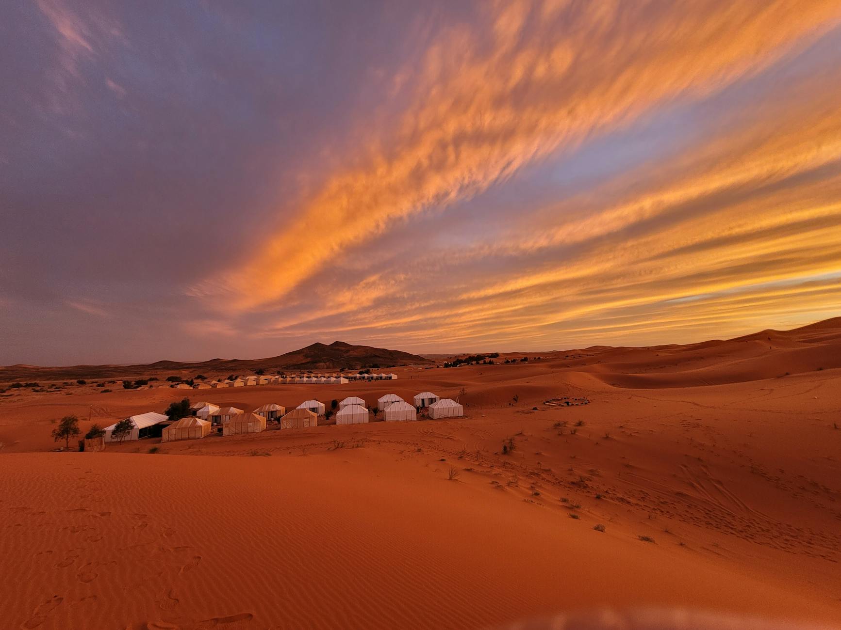 Full desert day in Merzouga