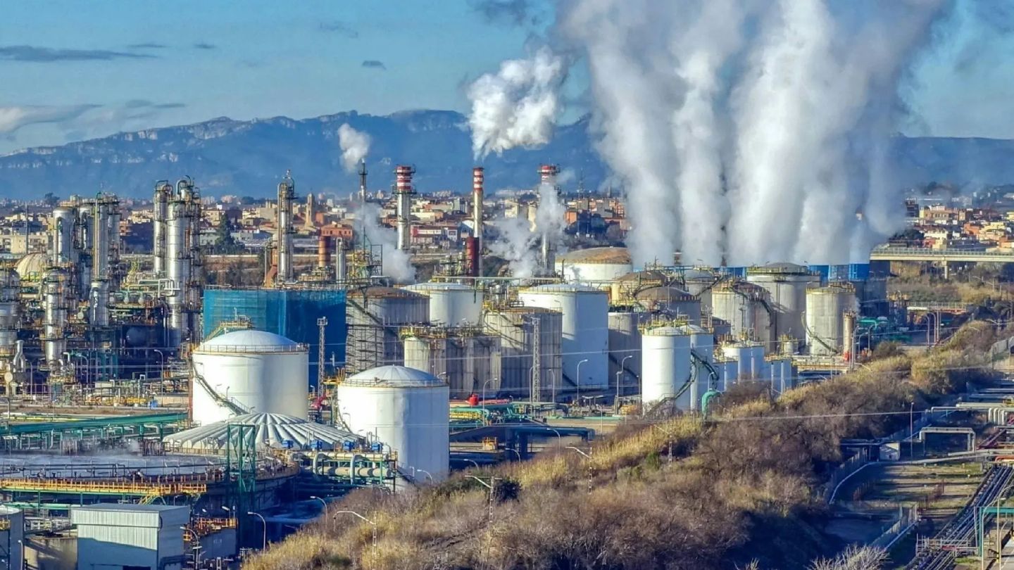 Oil Terminal