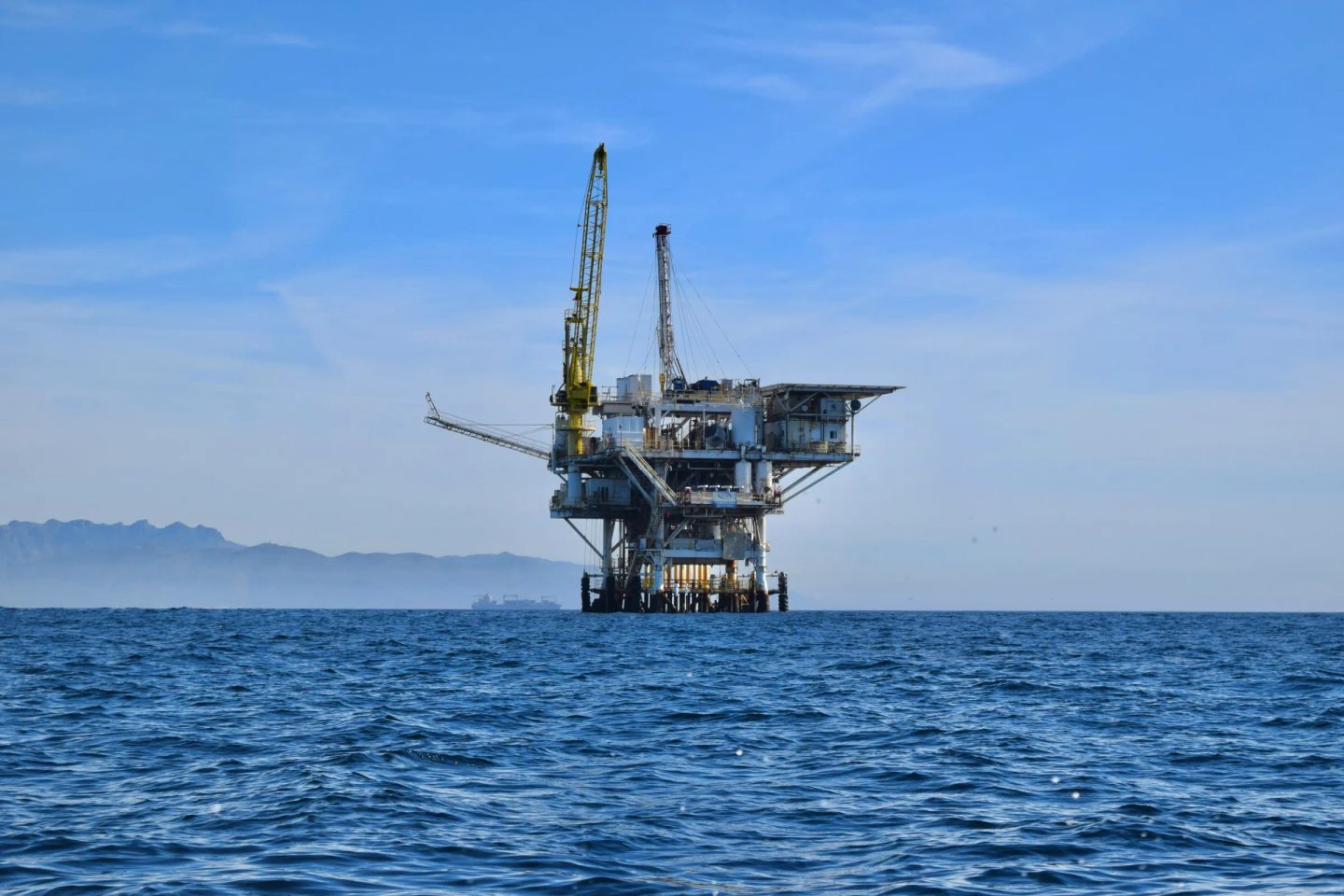Venezuela News — Halliburton wins its assets back