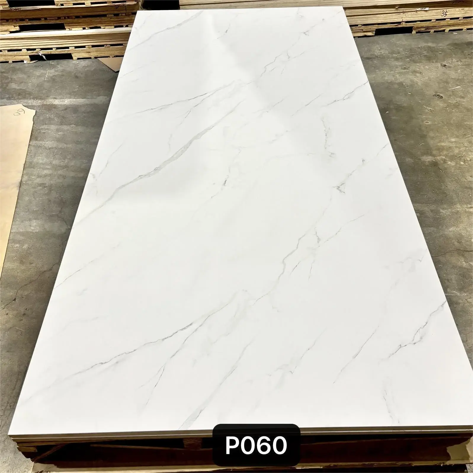 P-060 Melamine Plywood Board