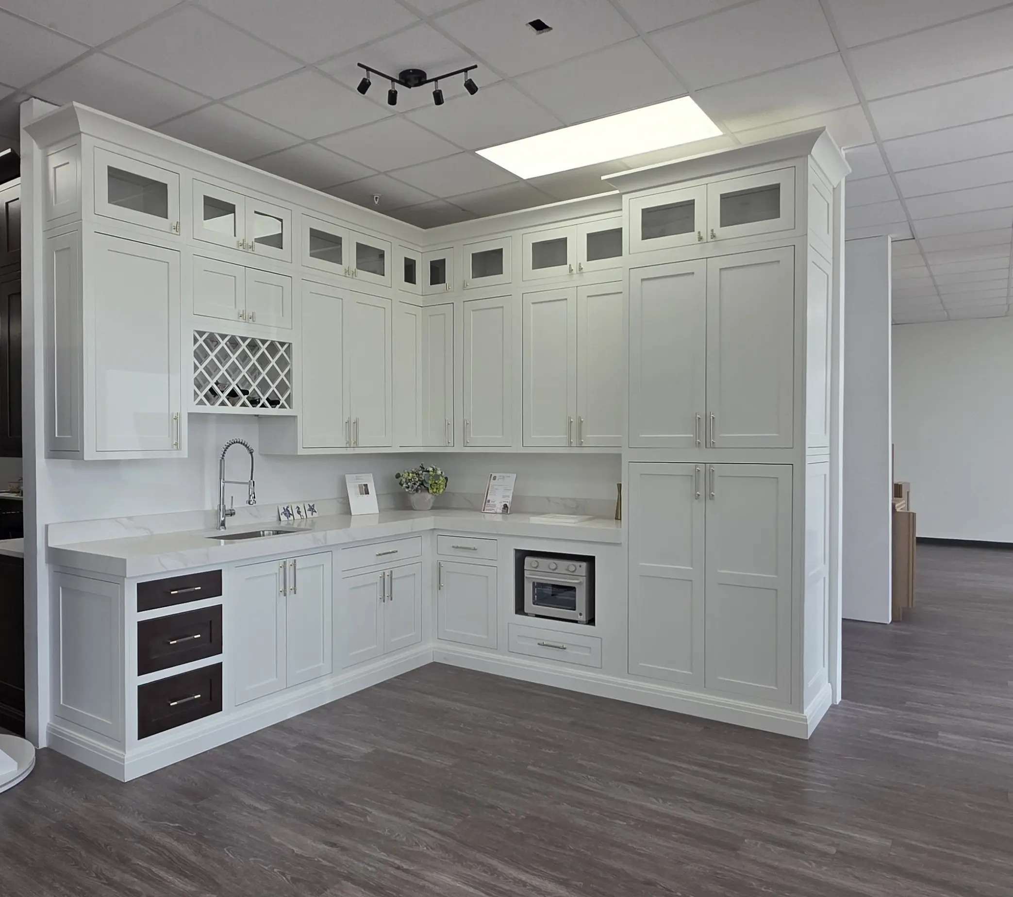 Modern White Shaker L-Shaped Kitchen Cabinet Set