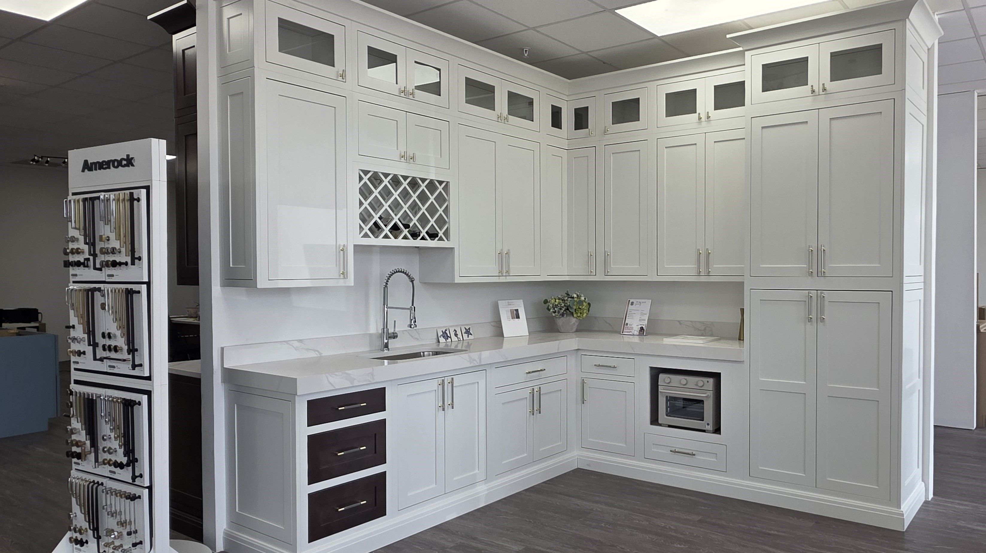 Modern White Shaker L-Shaped Kitchen Cabinet Set thumbnail 2