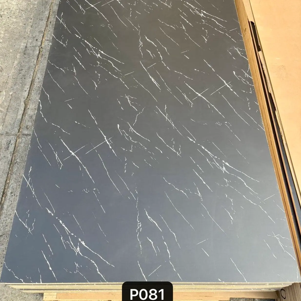P-081 Melamine Plywood Board