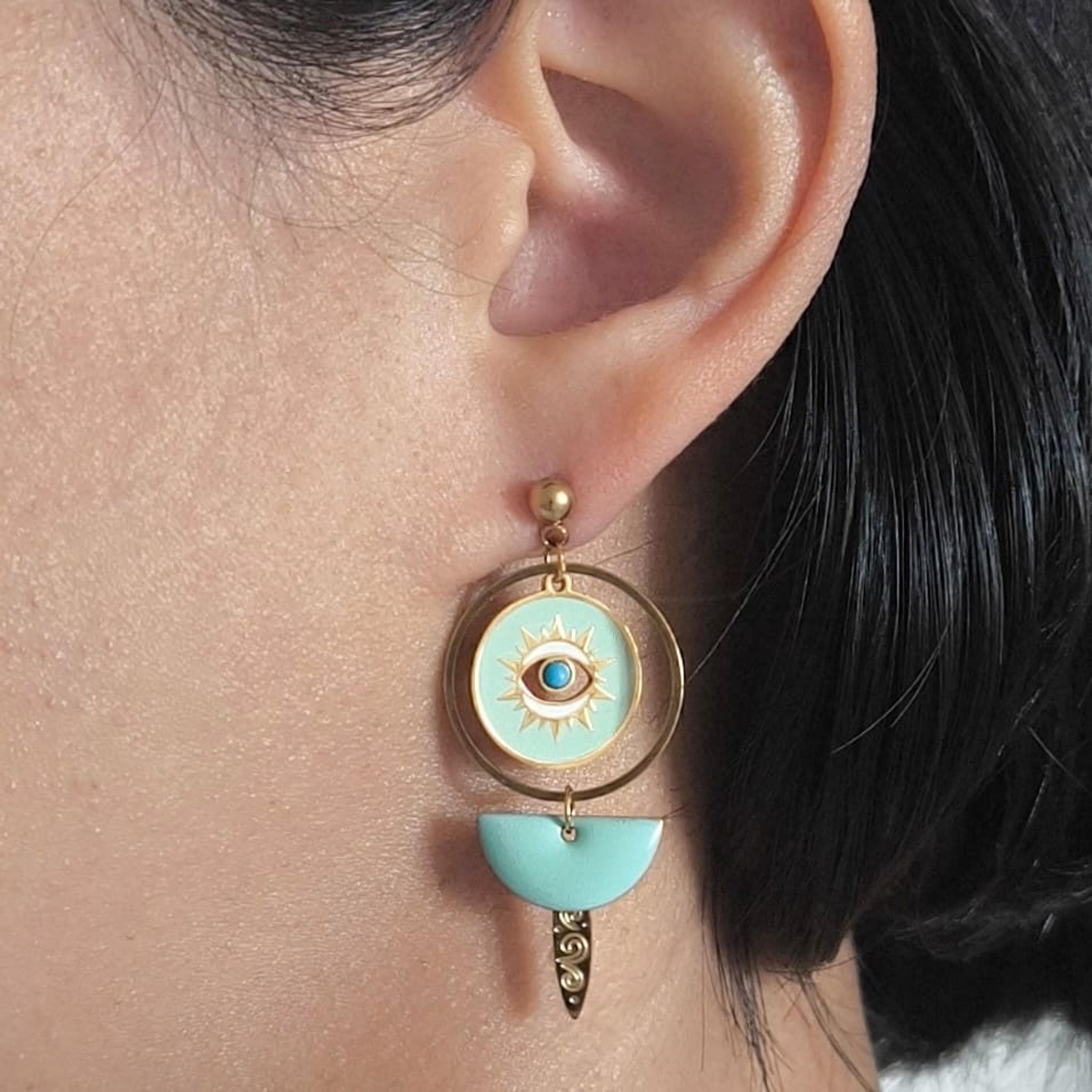 Théa, boucles d'oreilles articulées œil émaillé – photo 2