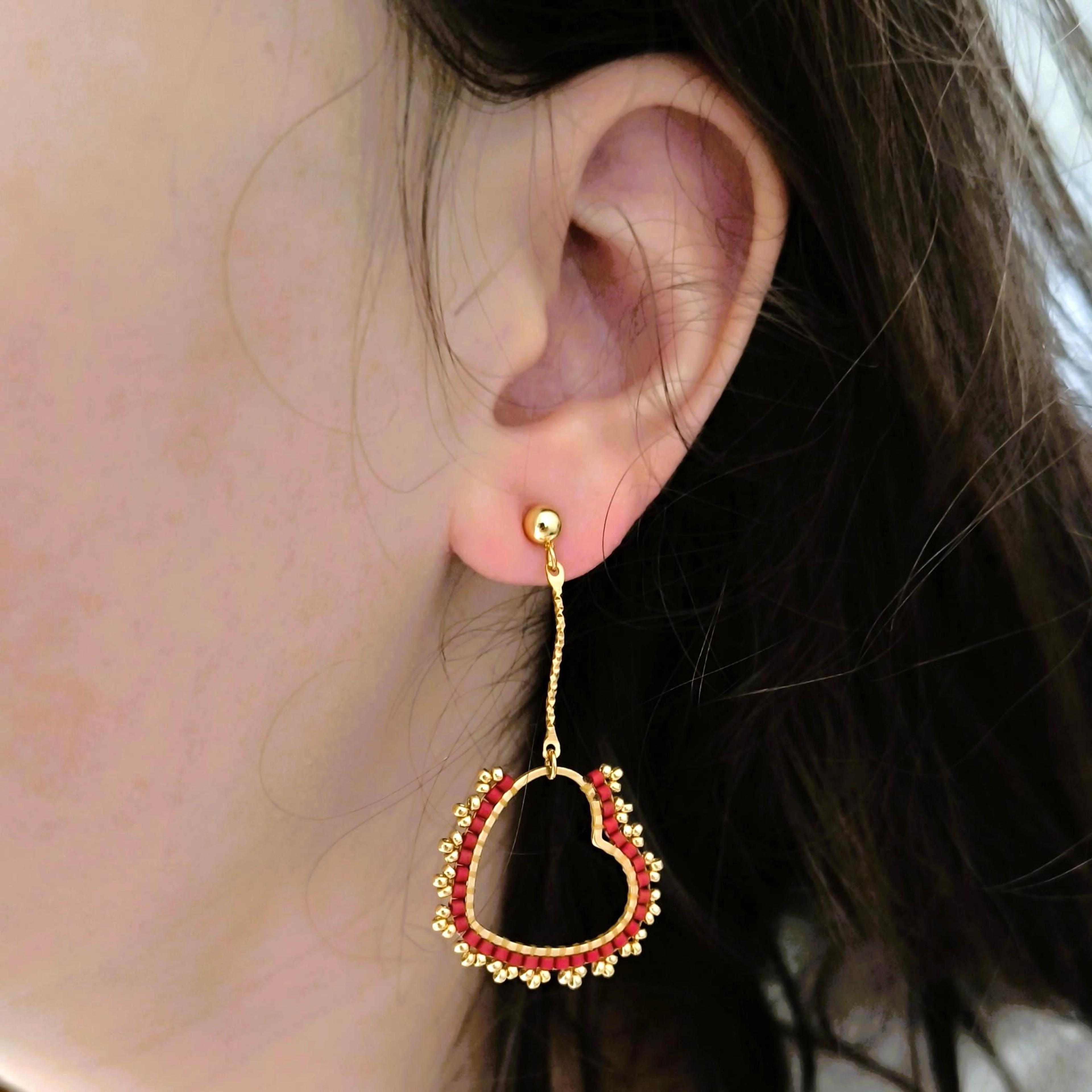 Romane, boucles d'oreilles cœur tissé en perles Miyuki – photo 2