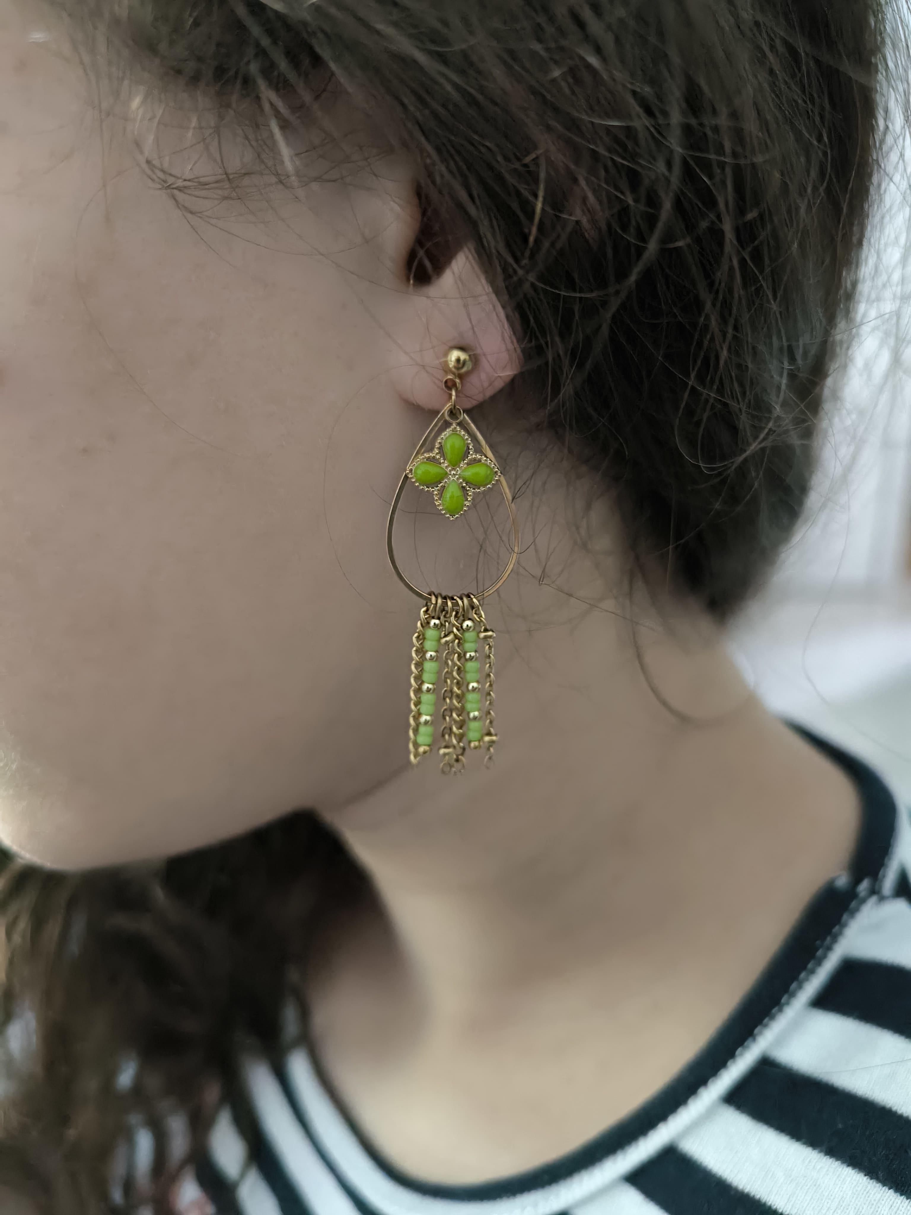 Faustine, boucles d'oreilles goutte dorée, trèfle émaillé et Miyuki – photo 2
